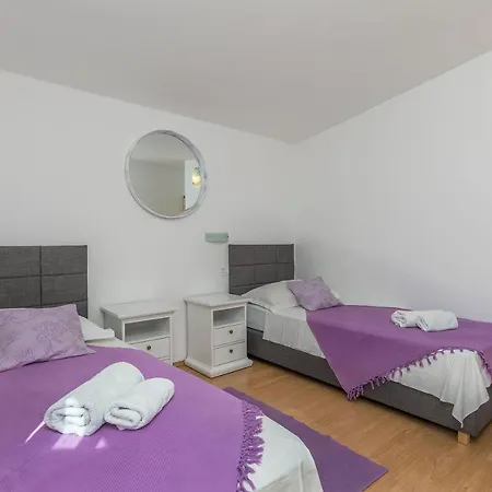 Apartment Goge Omiš Esterno foto