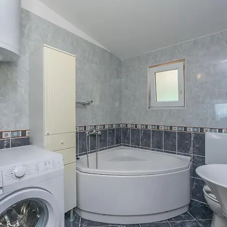 Apartment Goge Omiš Esterno foto