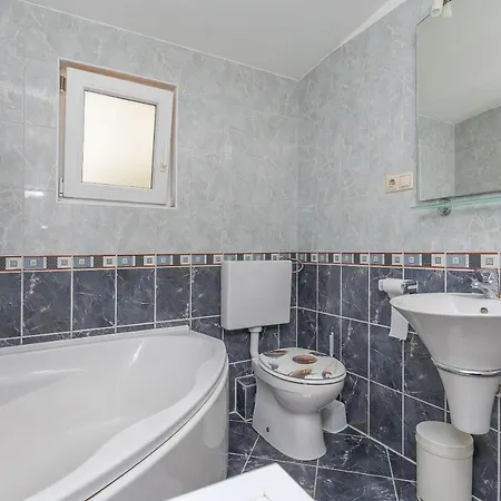 Apartment Goge Omiš Esterno foto
