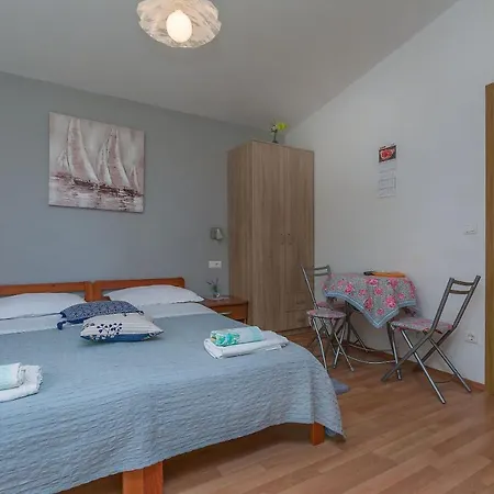 Apartment Goge Omiš Esterno foto